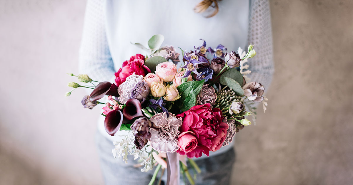 Winter Wedding Bouquets: Pro Care Tip